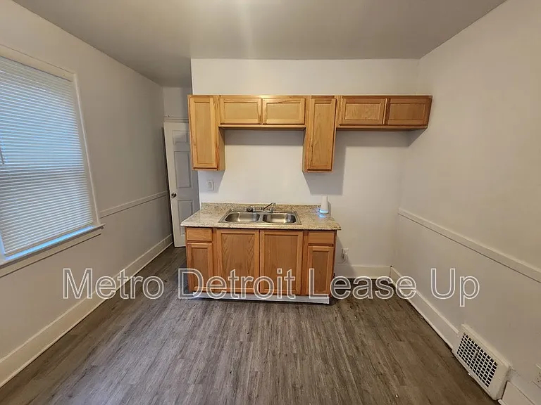 5527 Nottingham Rd #LOWER — Photo 11