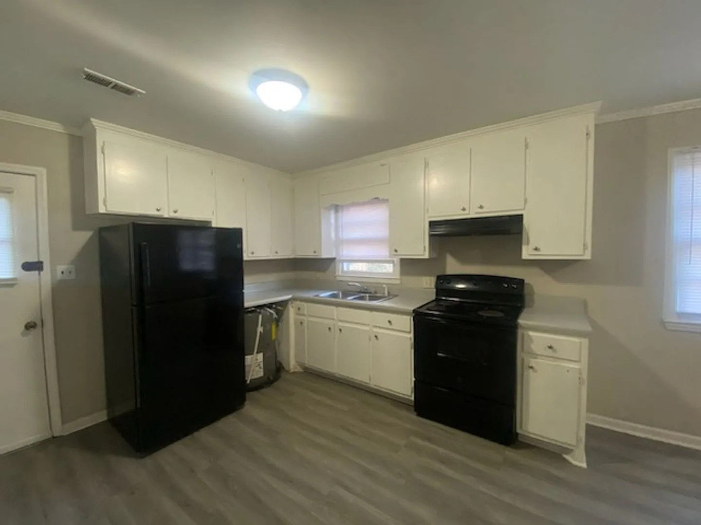 330 Wheel Hollow Trail — Photo 4