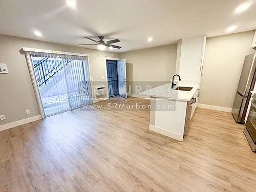 3041 C St #4 Photo 1
