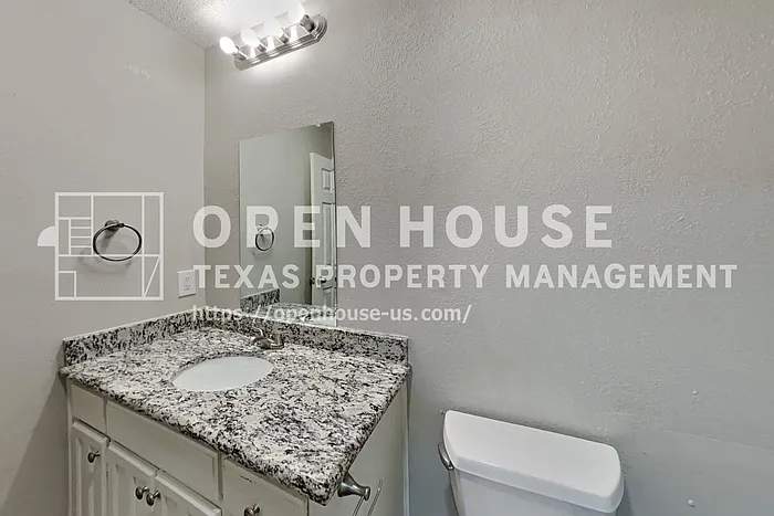 4814 Crest Dr — Photo 11