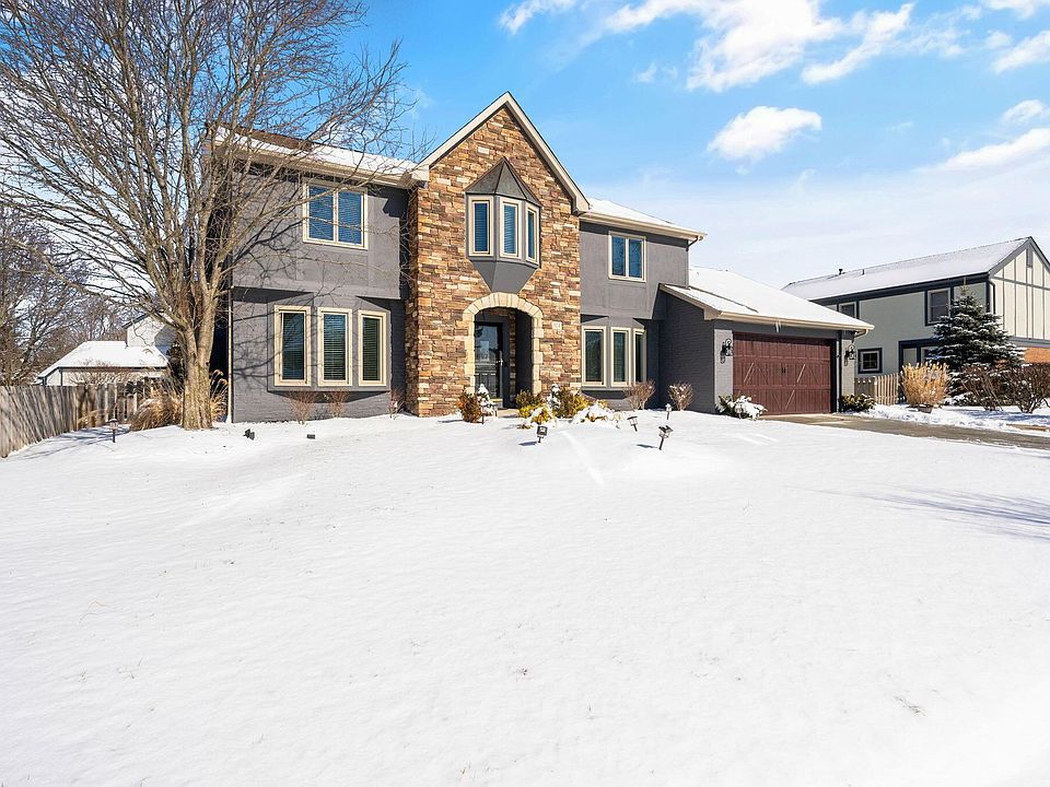 1st image of 974 Farrington Dr