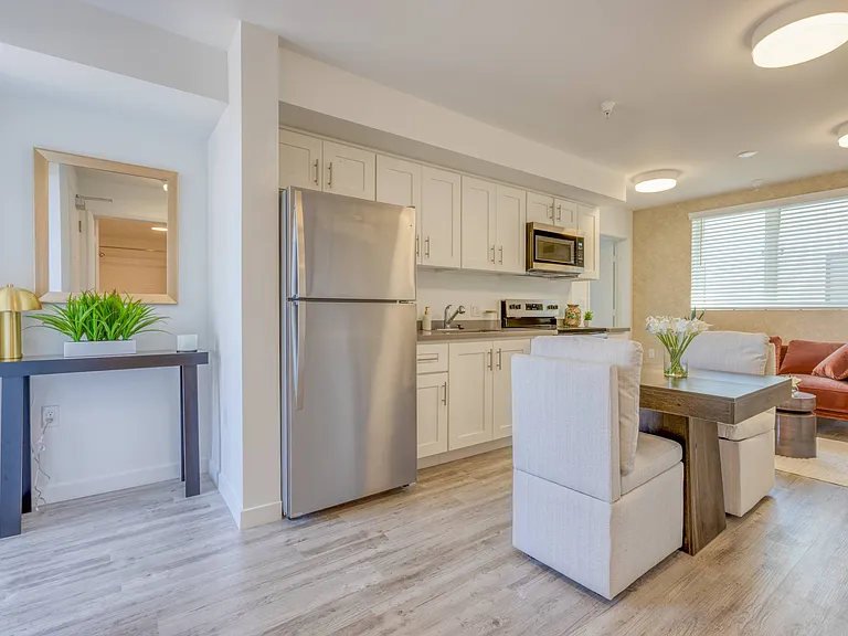 5300 Crenshaw Blvd — Photo 12