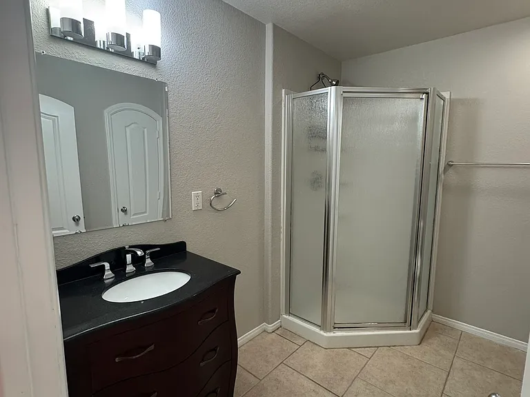 2nd floor bathroom