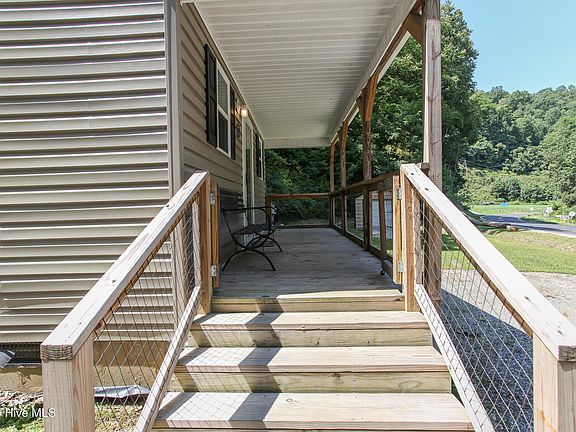 4th image of 3807 Fontana Road