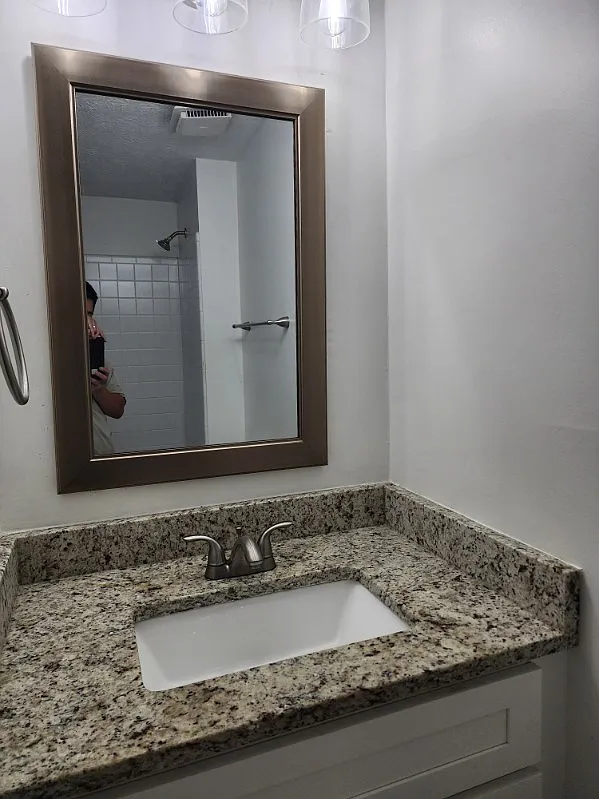 3 bed, 1635 sqft, $2,000 — Photo 2