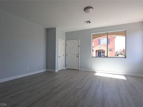 4th image of 6777 Mahogany Meadows Ave