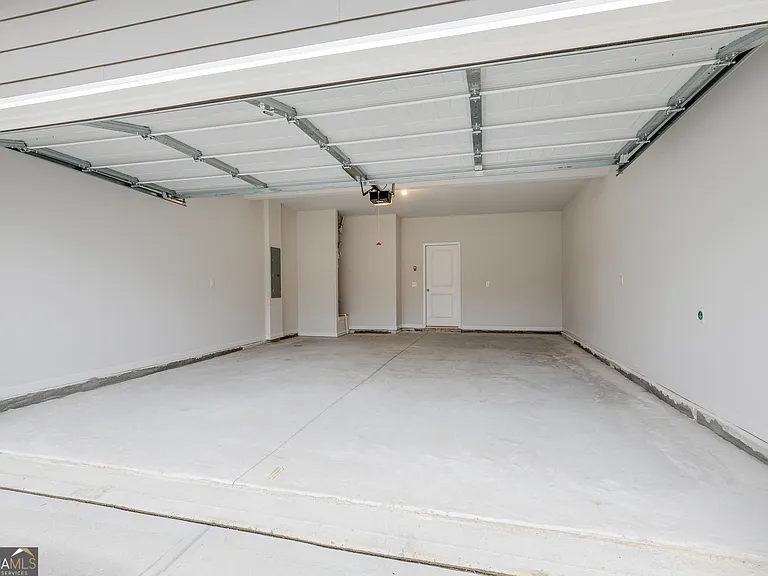 376 Caledonia Ct — Photo 22