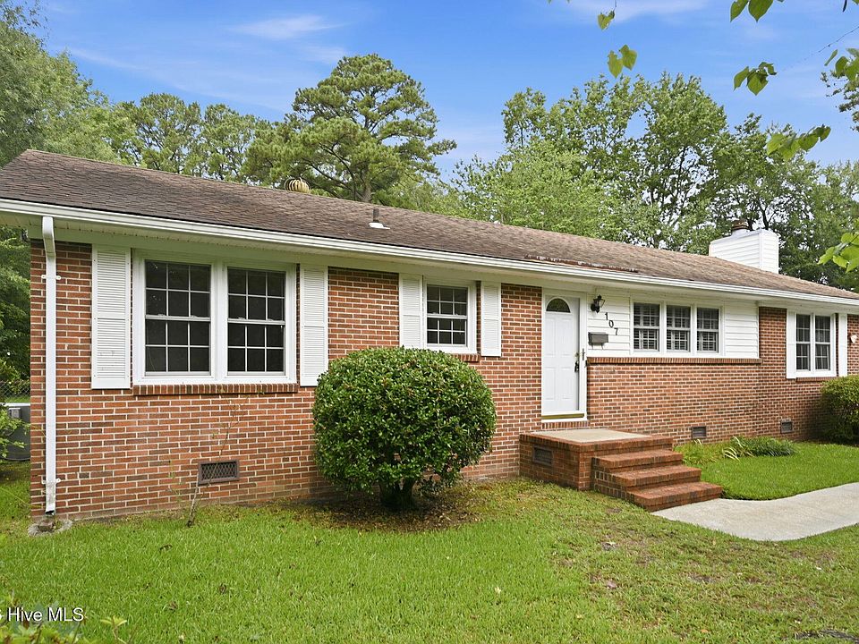1st image of 107 Arthur Court