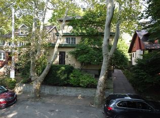 3 Olympia Pl, Pittsburgh, PA 15217