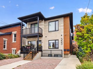 353 Wilmont Ave #2, Ottawa, ON K2A 0B2