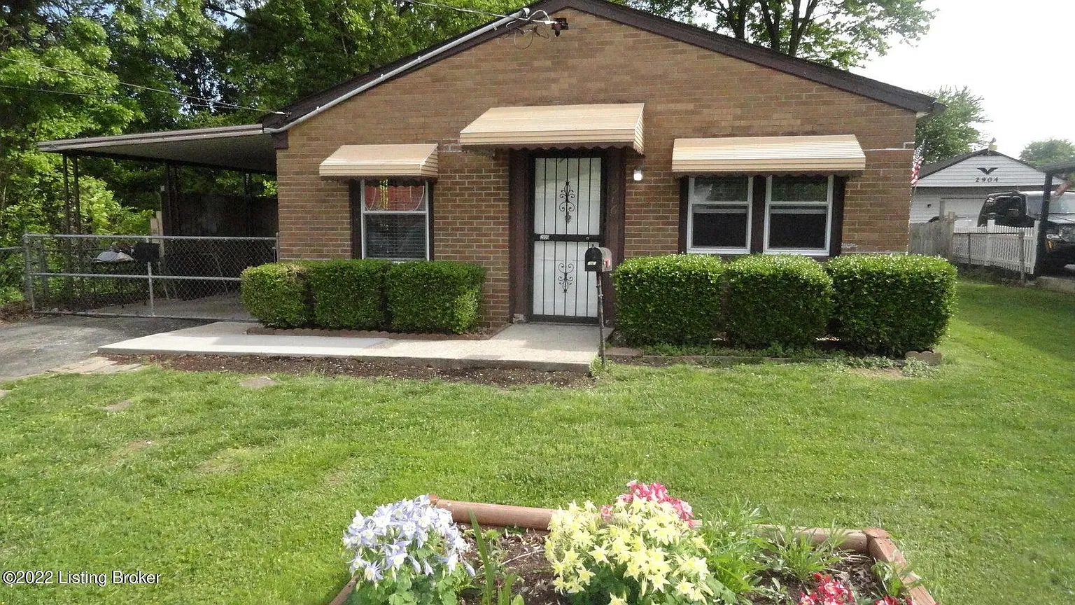 2906 Marigold Ave photo 1