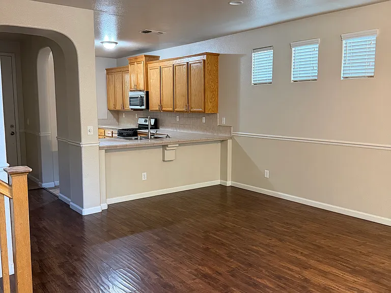 4674 W Javier Way — Photo 2