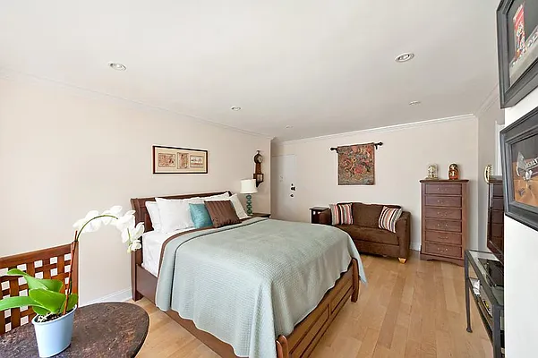 Sold by Town Residential | media 8