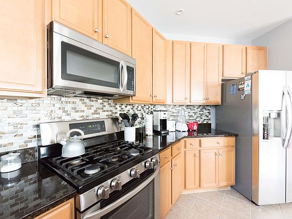 4th image of 2655 Prosperity Ave APT 338