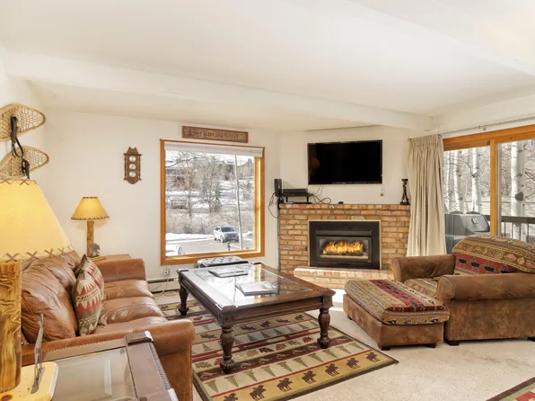 35 Upper Woodbridge Rd APT 2AB, Snowmass Village, CO 81615