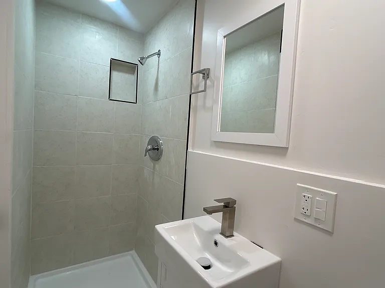 2444 Fairmount Ave #B — Photo 27
