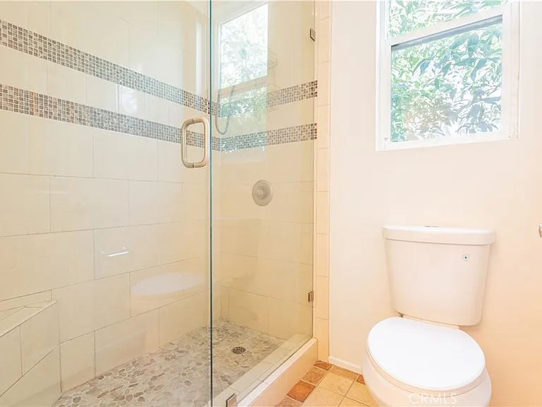 5036 Heritage Dr — Photo 17