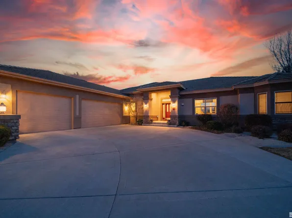 7465 Silver King Dr, Sparks, NV 89436