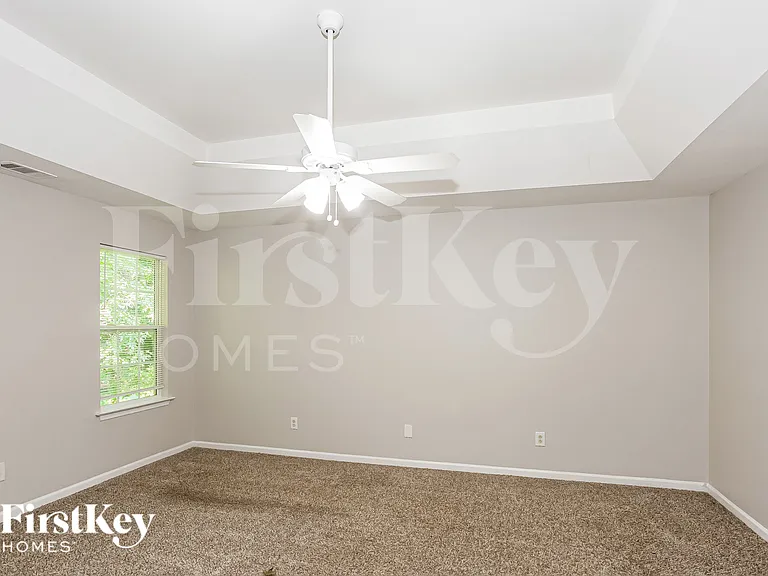8605 Royal Bluff Dr — Photo 7