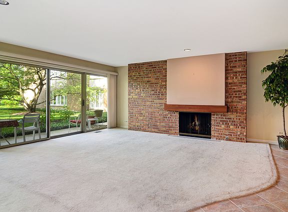 5th image of 2 Oak Brook Club Dr APT C102