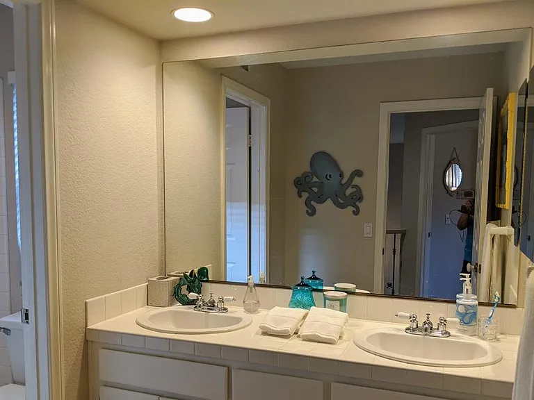 4381 Corte De La Fonda — Photo 31