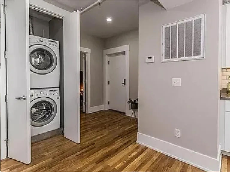 Unit Photo