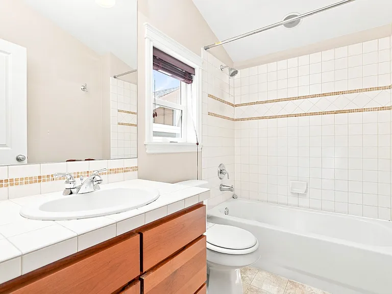 1416 NW 60th St #A — Photo 12