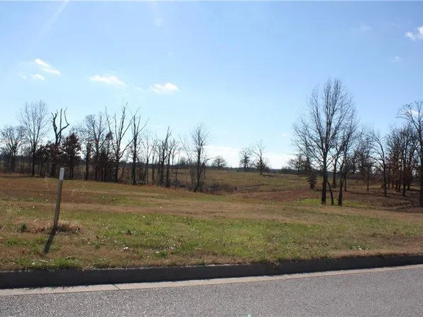 Pepper Hills Dr, Siloam Springs, AR 72761