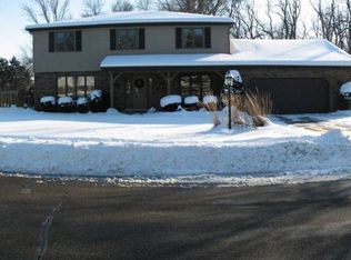 78 Maple Ridge Dr, Morton, IL 61550