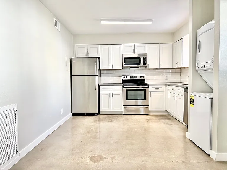 4232 N 32nd St #3 — Photo 21