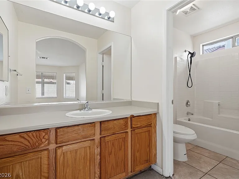 6526 Blooming Sun Ct — Photo 16