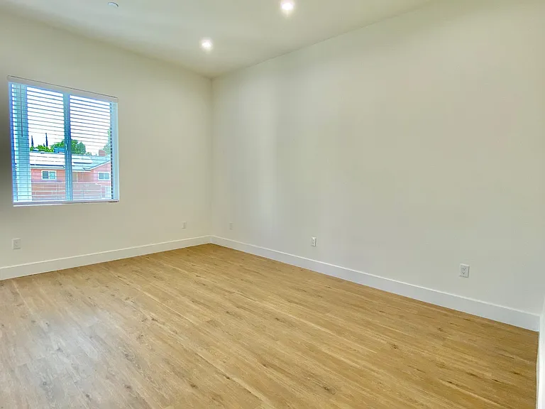 8821 Delco Ave #1 — Photo 14