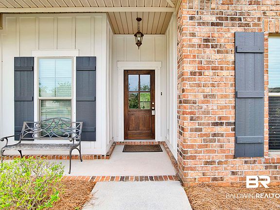 3rd image of 27089 Gramercy Ln