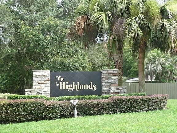 Entry to neighborhood across from Highlands Elem.