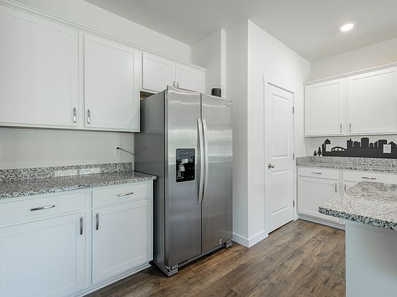 5th image of 10815 Upland Dr