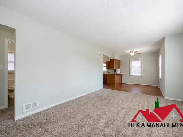 47 Hartland St, Troy, MI 48083