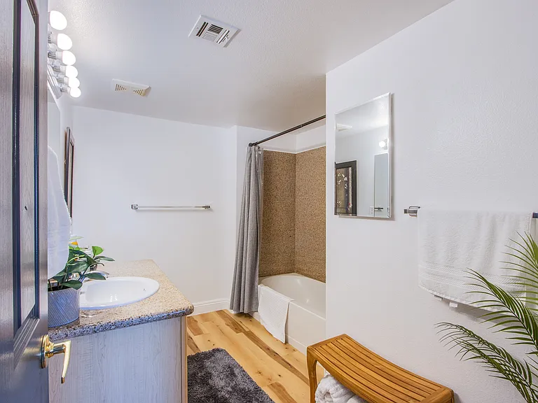 Badura Ave — Photo 17