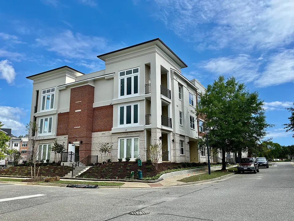 Manor on the Green Apartments