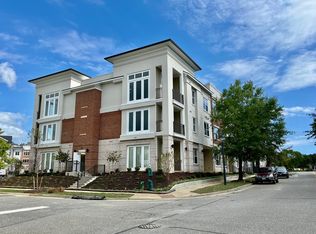 5220 Center St #3202, Williamsburg, VA 23188