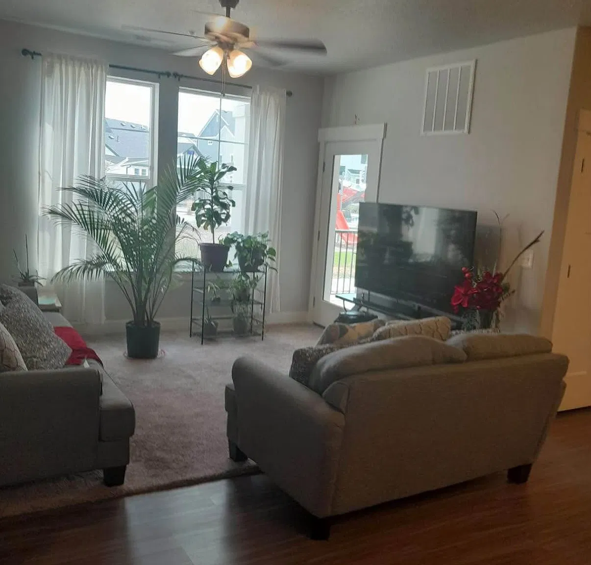 936 W Big Ben Ln — Photo 3