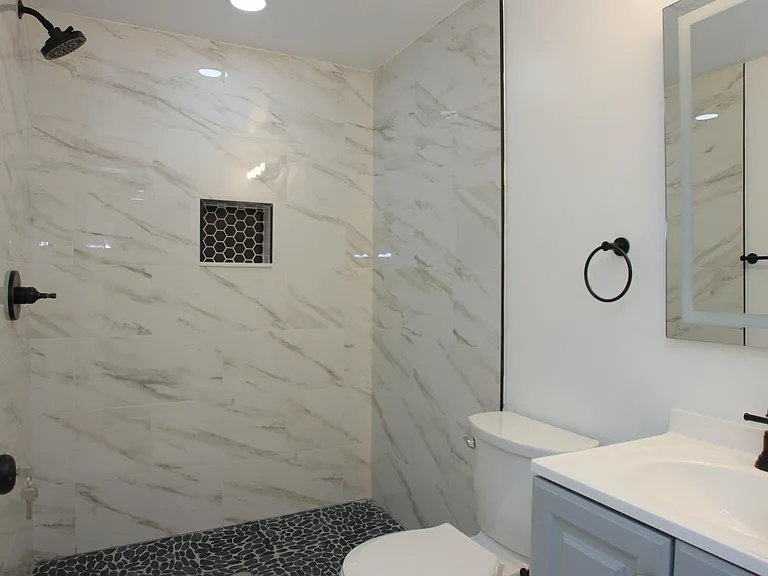 2608 Holly Dr — Photo 38