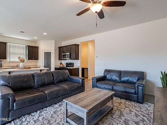 4th image of 1665 E Jardin Pl