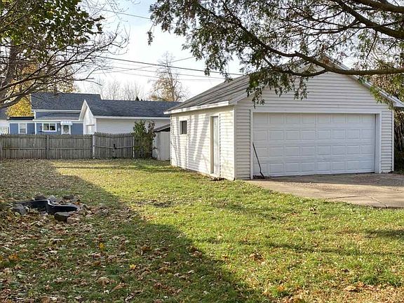 2nd image of 1810 Fairmount St