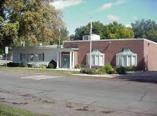 2102 S Main St, Burlington, IA 52601