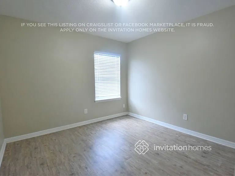 1798 Crane Creek Blvd — Photo 7