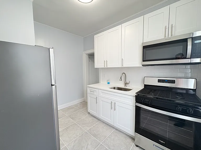 411 15th St #D1 — Photo 1
