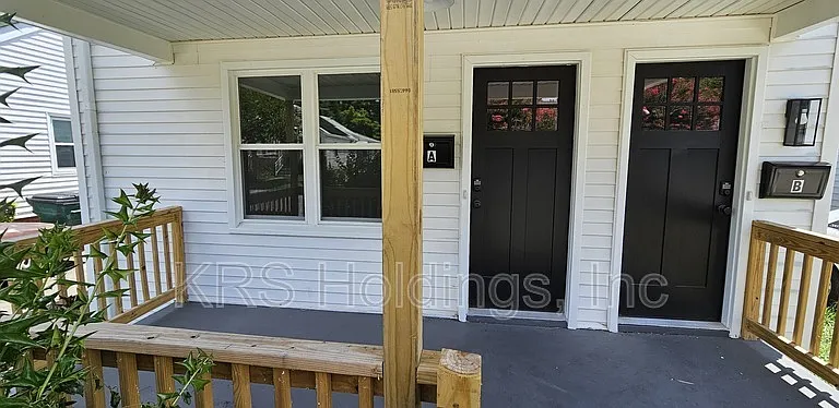 308 Saint James Ave #B — Photo 1