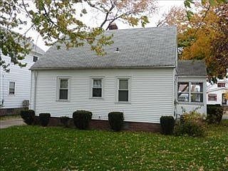 4th image of 19306 Muskoka Ave