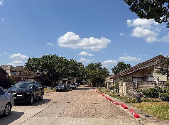 3rd image of 12507 Newbrook Dr