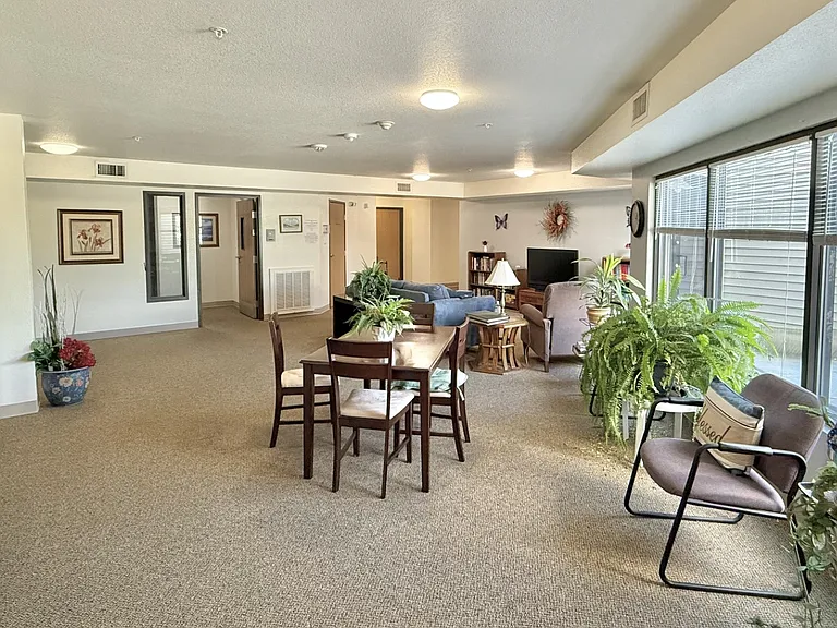 Broomfield Greens Senior Apartments — Photo 6